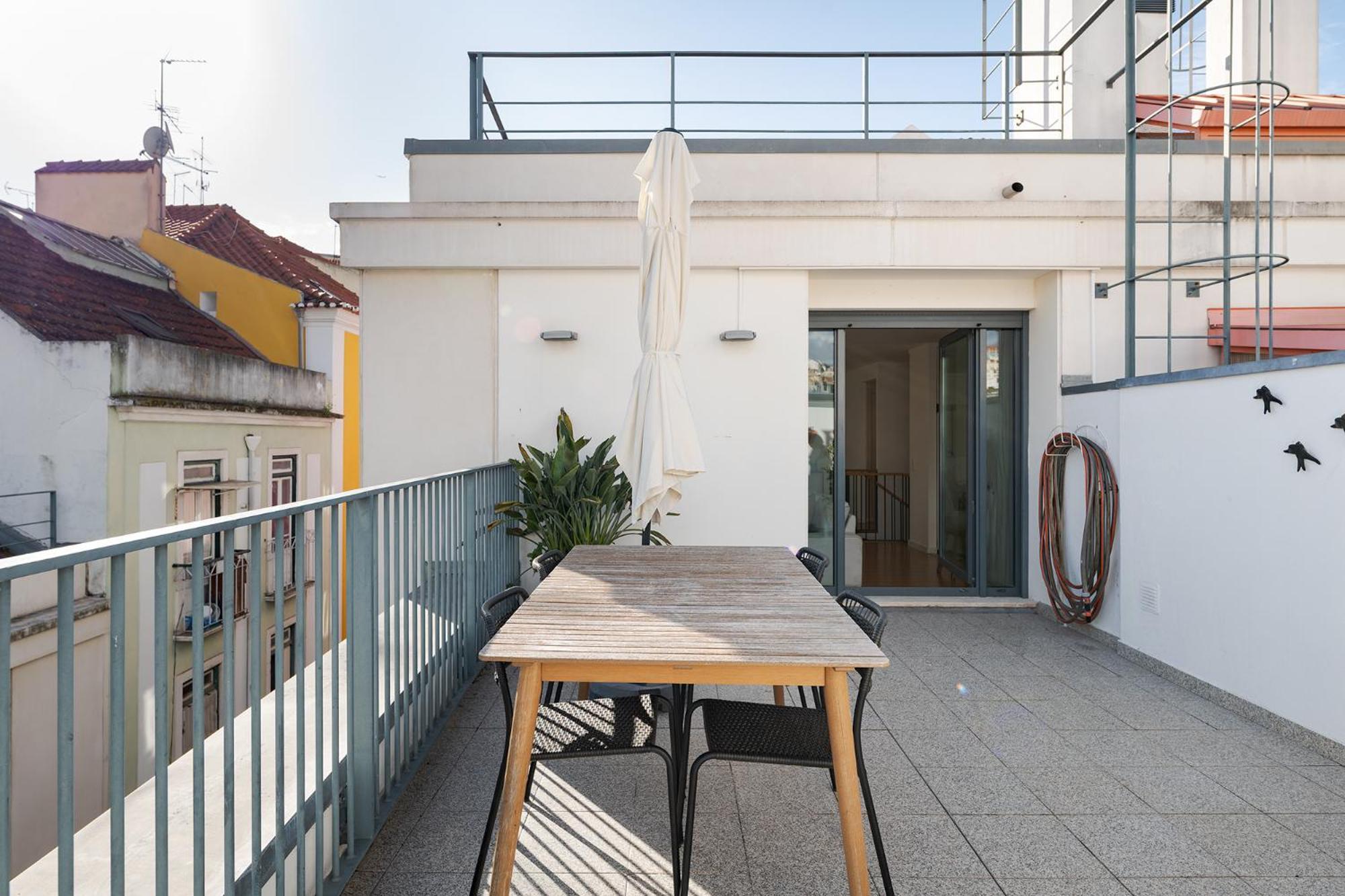 Penthouse For The Lovers - Castle View & Parking * Lisboa
