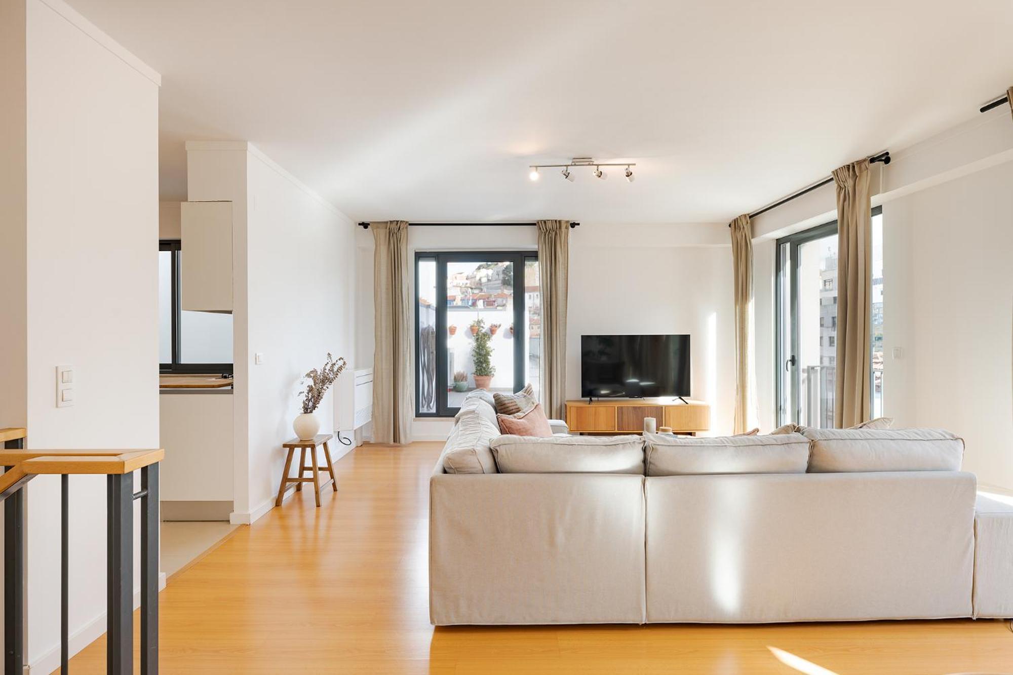 Penthouse For The Lovers - Castle View & Parking Apartamento